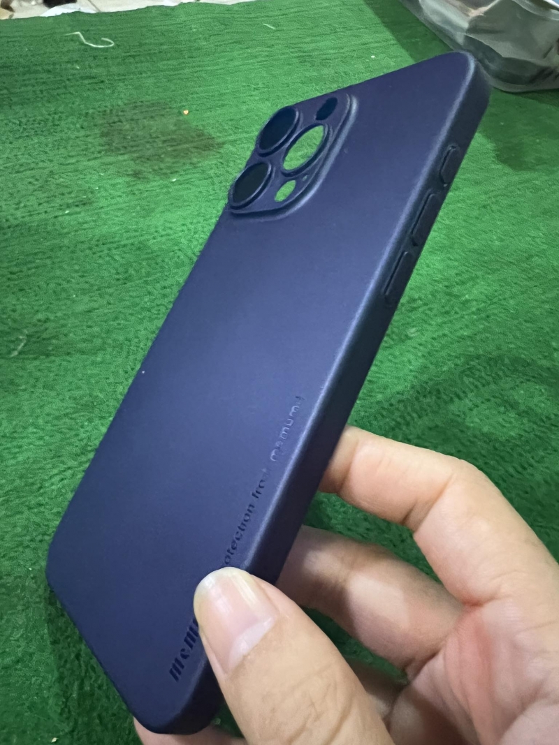 Ốp Lưng iPhone 15 Pro Max Hiệu Memumi Mỏng Dạng Nhám Mờ Cao Cấp